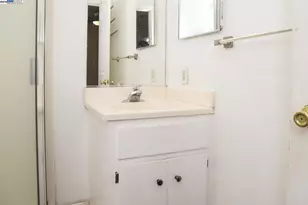 4295 Archie Ave, Fresno, CA 93726 - Photo 10