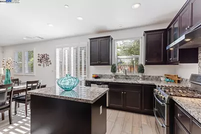 2105 Malbec Cmn, Livermore, CA 94550 - Photo 10