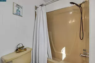 137 Valencia Dr, Fairfield, CA 94533 - Photo 26