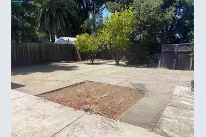 2221 80th Ave, Oakland, CA 94605 - Photo 12