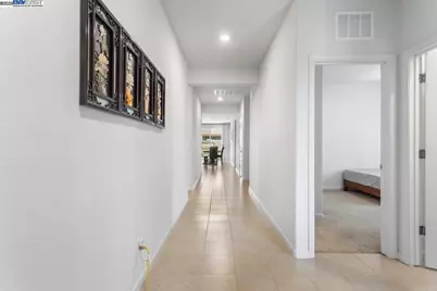 407 Sacramento St, Lathrop, CA 95330 - Photo 6