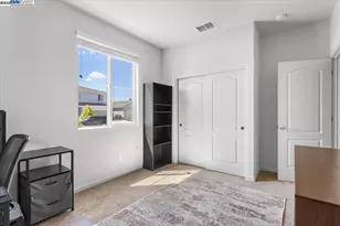 407 Sacramento St, Lathrop, CA 95330 - Photo 8