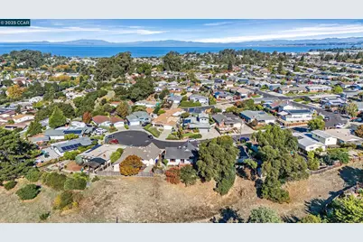 2543 Francis Dr, Pinole, CA 94564 - Photo 30
