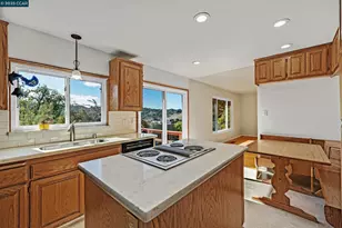 2543 Francis Dr, Pinole, CA 94564 - Photo 18