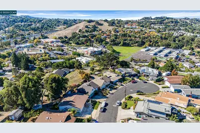 2543 Francis Dr, Pinole, CA 94564 - Photo 32