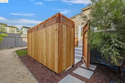 1515 Derby St, Berkeley, CA 94703 - Photo 32