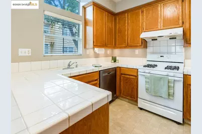 3518 Madison Cmn, Fremont, CA 94538 - Photo 10