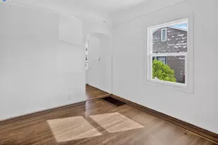 7412 Weld St, Oakland, CA 94621 - Photo 8