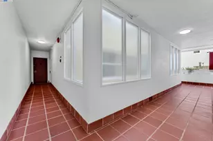 1260 Clay St, San Francisco, CA 94108 - Photo 18