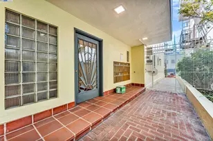 1260 Clay St, San Francisco, CA 94108 - Photo 16
