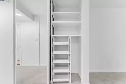 1260 Clay St #207, San Francisco, CA 94108 - Photo 36