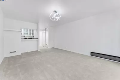 1260 Clay St #207, San Francisco, CA 94108 - Photo 40