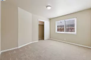 1351 Peach Ct, San Jose, CA 95116 - Photo 36