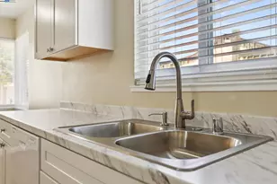 1351 Peach Ct, San Jose, CA 95116 - Photo 32