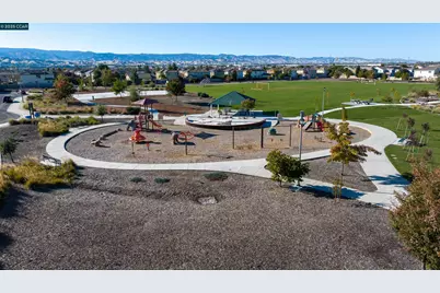 466 Twilight, Vacaville, CA 95688 - Photo 32