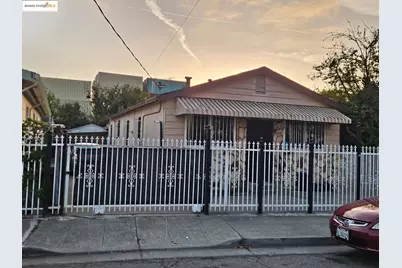 9821 E St, Oakland, CA 94503 - Photo 1