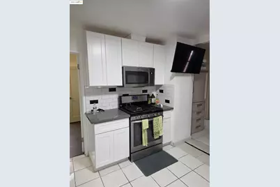 9821 E St, Oakland, CA 94503 - Photo 4