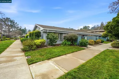 2425 Pine Knoll Dr #1, Walnut Creek, CA 94595 - Photo 2