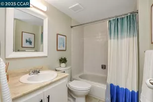 896 Camelback Pl, Pleasant Hill, CA 94523 - Photo 16