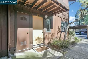 896 Camelback Pl, Pleasant Hill, CA 94523 - Photo 2