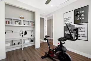 2256 Stanford St, Alameda, CA 94501 - Photo 8