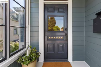 1023 54th St, Oakland, CA 94608 - Photo 4