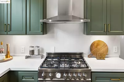 1023 54th St, Oakland, CA 94608 - Photo 18