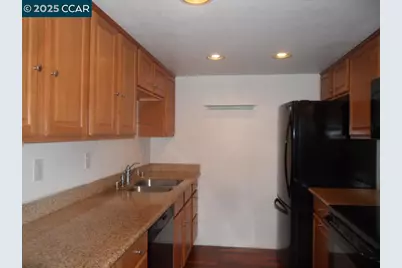 1405 Hull Ln, Martinez, CA 94553 - Photo 4