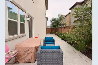 2151 Daimler St, Lathrop, CA 95330 - Photo 22