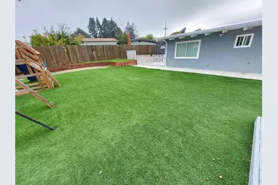 2589 Lynn Dr, Pinole, CA 94564 - Photo 32
