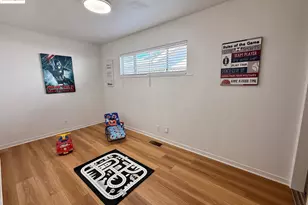 17453 Via Valencia, San Lorenzo, CA 94580 - Photo 14