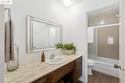 3720 Benjamin Holt Dr #APT10, Stockton, CA 95219 - Photo 18