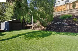 786 Trestle Glen Rd, Oakland, CA 94610 - Photo 42