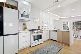 786 Trestle Glen Rd, Oakland, CA 94610 - Photo 16