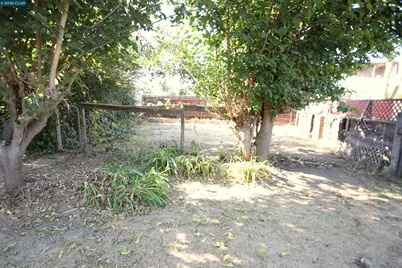 10 School St, Isleton, CA 95641 - Photo 18