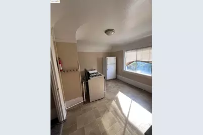 699 33rd St, Oakland, CA 94609 - Photo 20