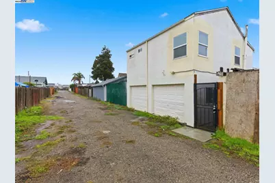 261 13th St, Richmond, CA 94804 - Photo 14