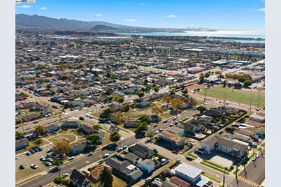 261 13th St, Richmond, CA 94804 - Photo 38