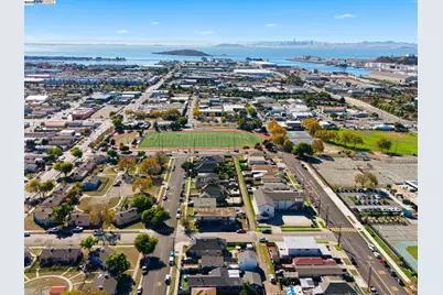 261 13th St, Richmond, CA 94804 - Photo 40