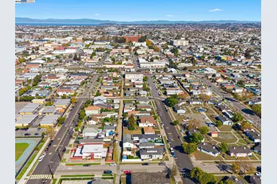261 13th St, Richmond, CA 94804 - Photo 34