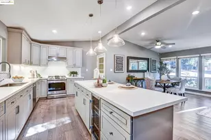 7 St Stephens Dr, Orinda, CA 94563 - Photo 10