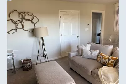 21109 Gary Dr #206, Hayward, CA 94546 - Photo 8