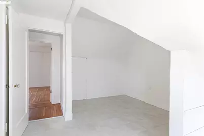 7601 Holly Street, Oakland, CA 94621 - Photo 42