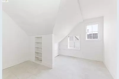 7601 Holly Street, Oakland, CA 94621 - Photo 40