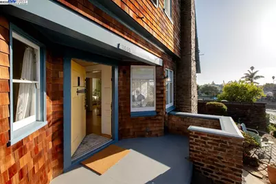 2000 Clinton Ave, Alameda, CA 94501 - Photo 4