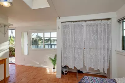 2000 Clinton Ave, Alameda, CA 94501 - Photo 46