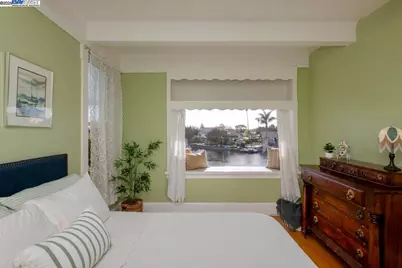 2000 Clinton Ave, Alameda, CA 94501 - Photo 22