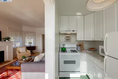 2000 Clinton Ave, Alameda, CA 94501 - Photo 16