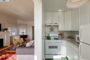 2000 Clinton Ave, Alameda, CA 94501 - Photo 16