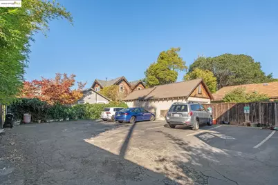 558 58th St, Oakland, CA 94609 - Photo 32